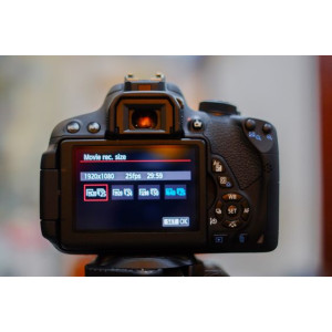 Canon EOS 700D with 18-55mm (Fairly Used)